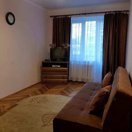 Apartment Gospitalna Street 2 Kiew Exterior foto